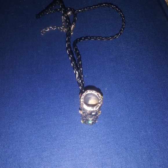 Linear Pendant Necklace - Picture 3 of 4